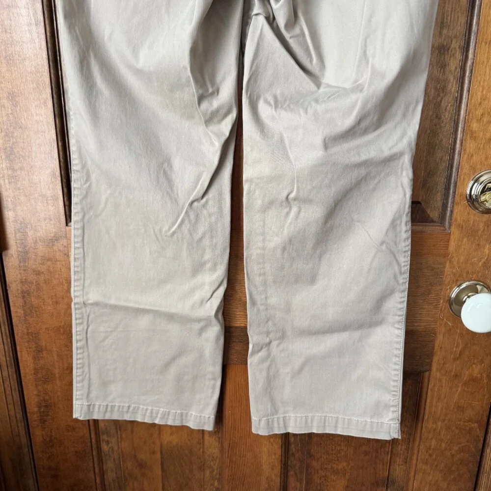 Dockers pants khaki